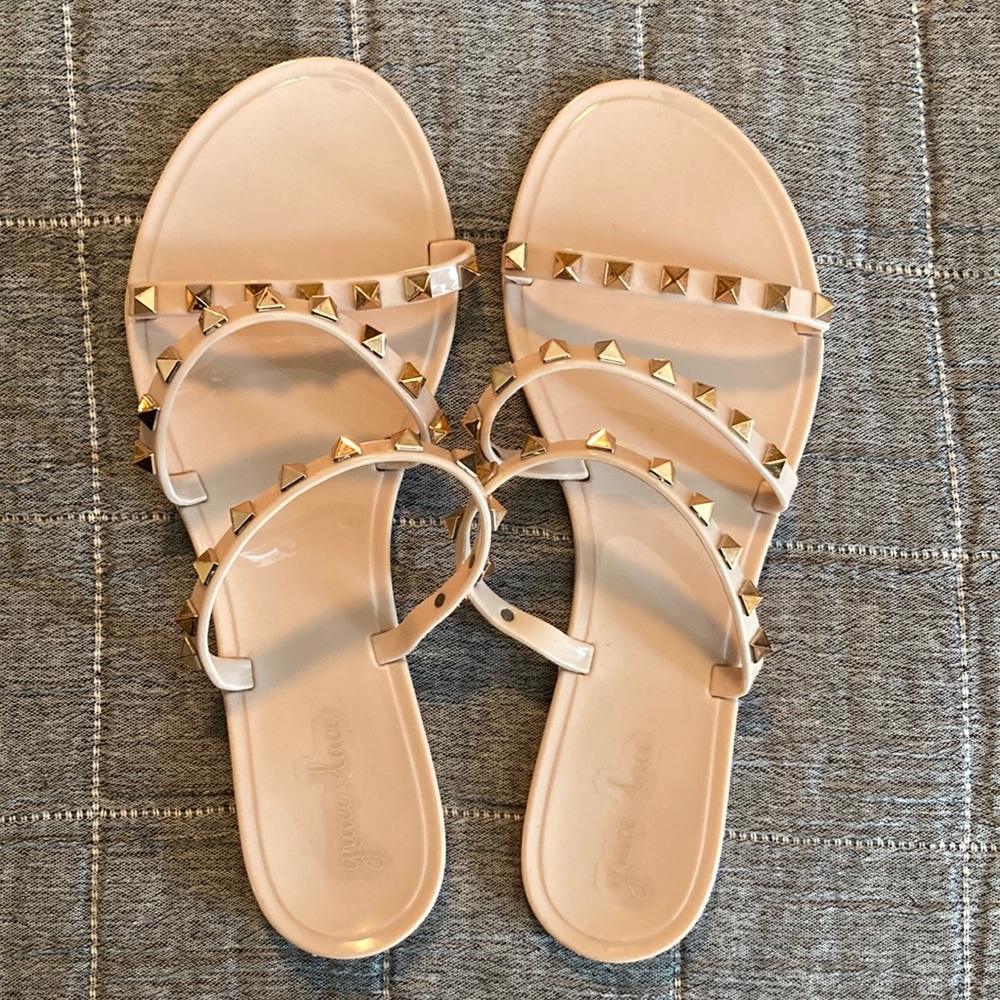 Grace & Lace sandals size 9